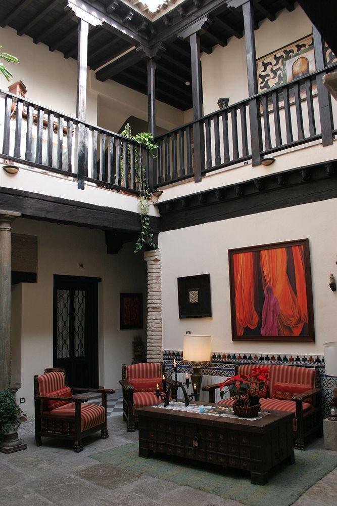 Hotel Rosa De Oro 3*
