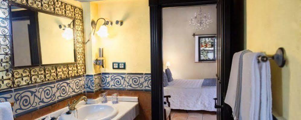 Hotel Rosa De Oro 3*