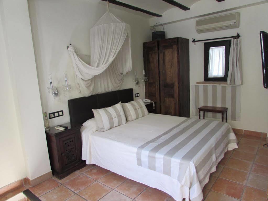 Rosa De Oro Hotel 3*